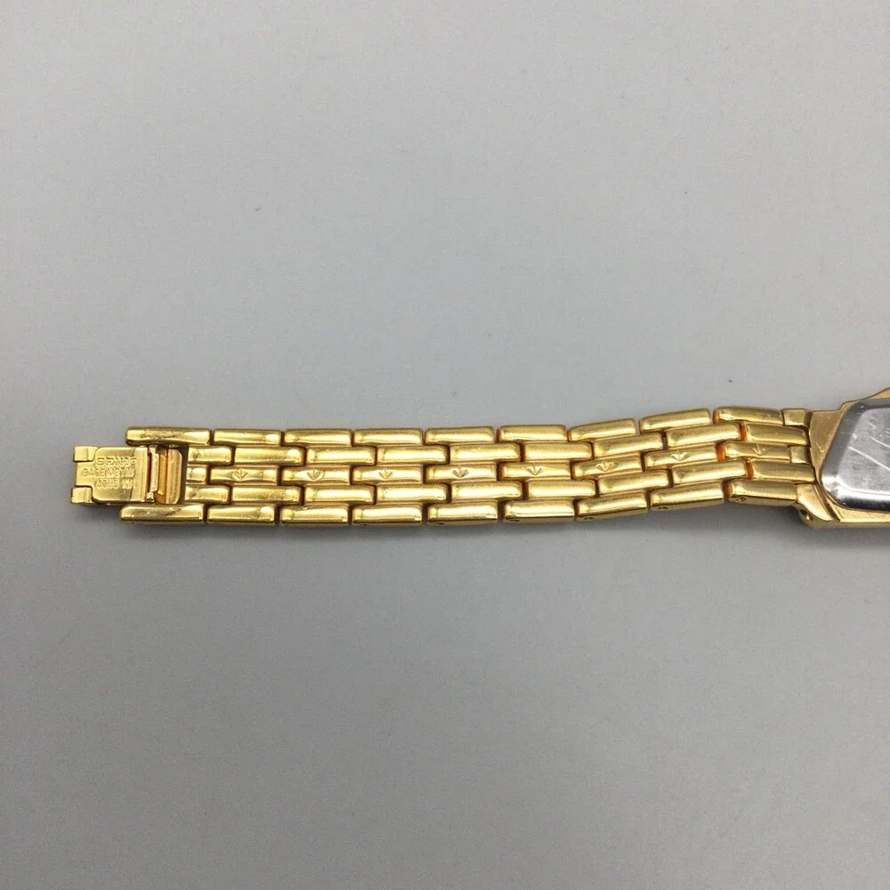 Seiko 22E20-7399 Womens Watch 14mm MOP Gold Tone Diamond New Battery 6.5